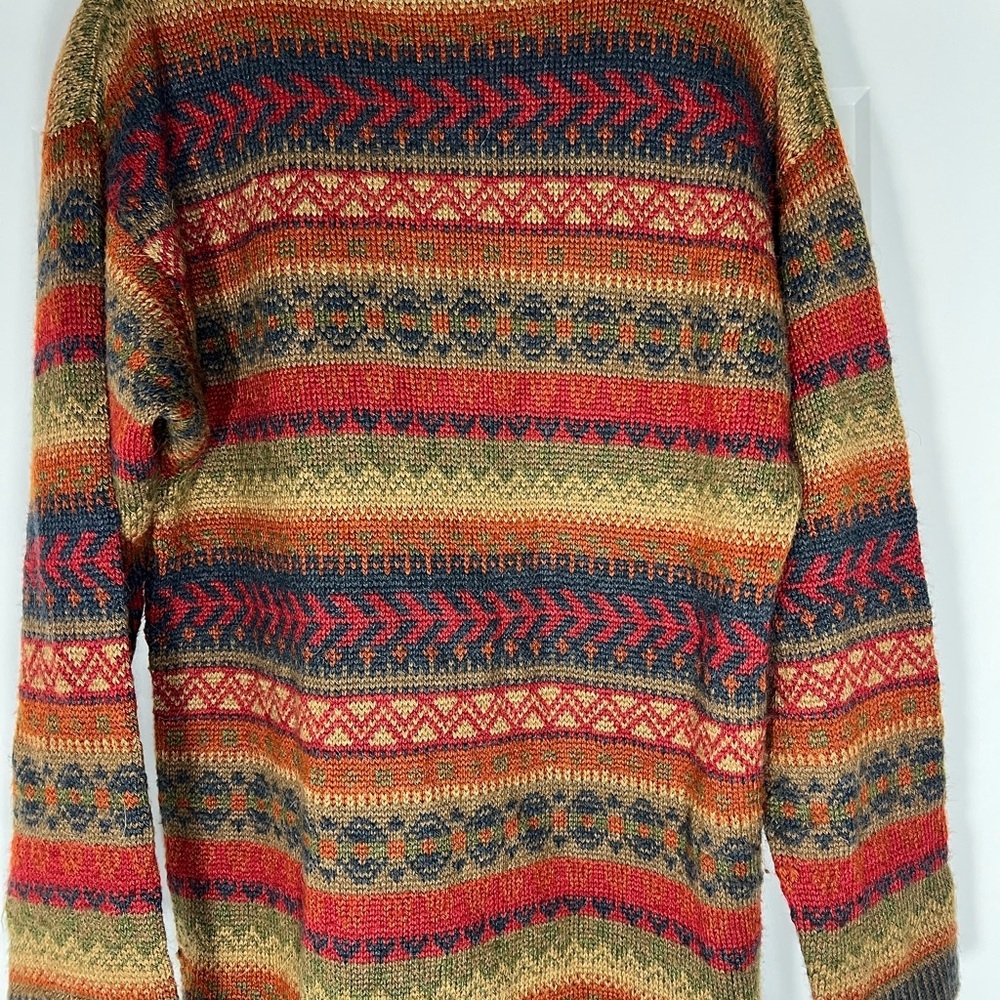 Peruvian Alpaca Wool Sweater with Vibrant Patterns Large - Picture 6 of 8